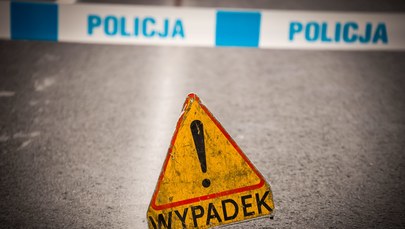Seria wypadków na małopolskich drogach. "Śnieżyce, śliskie drogi"