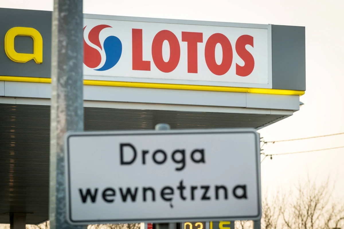 Jeszcze dziś w gdańskim Lotosie może dojść do rewolucji kadrowej. Pracę może stracić prezes paliwowej spółki Marcin Jastrzębski. Powodem są - jak można usłyszeć nieoficjalnie - polityczne tarcia. 