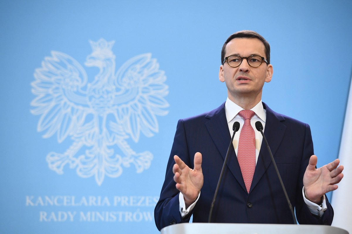 "Nie tylko Izrael, ale też Polska jest moralnie zobowiązana chronić pamięć o Holokauście. Wkrótce nie będzie już naocznych świadków zbrodni nazistowskich Niemiec" - pisze premier Mateusz Morawiecki na łamach amerykańskiego dwumiesięcznika "Foreign Policy". Premier podkreśla, że nowela o IPN ma prosty cel: chronić prawdę o II wojnie światowej.