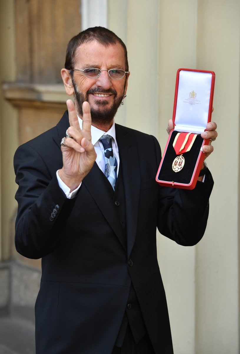 We wtorek (20 marca) w Pałacu Buckingham pojawił się Ringo Starr, który od księcia Williama odebrał tytuł szlachecki przyznany mu przez królową Elżbietę II.
