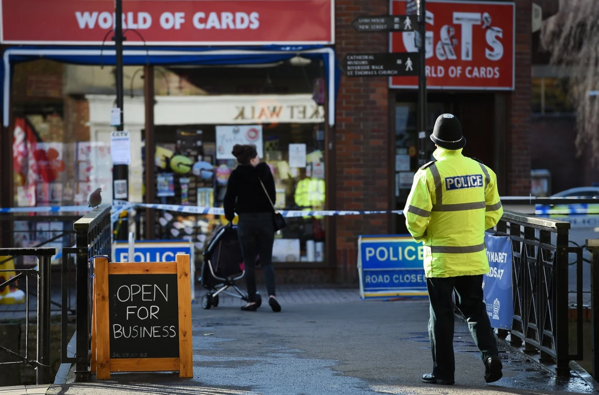 Przedstawiciel MSZ Rosji Władimir Jermakow na spotkaniu z ambasadorami akredytowanymi w Rosji oznajmił, że zamach na Siergieja Skripala i jego córkę Julię dokonany w Salisbury, to "sfabrykowana awantura". Zapewnił, że Moskwa nie ma związku z tą sprawą.