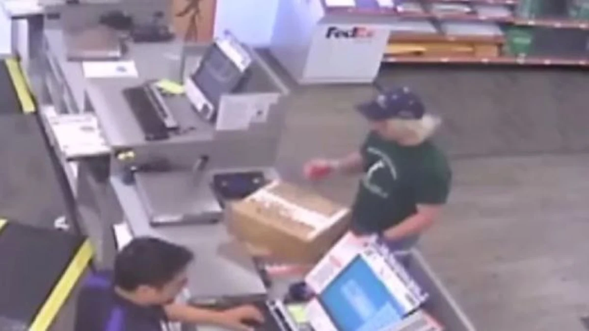 Amerykańskie media ujawniły dane bombera z Teksasu, odpowiedzialnego za serię eksplozji. To 23-letni Mark Anthony Conditt. Mężczyzna zginął wysadzając się w powietrze, kiedy policjanci otoczyli jego samochód.