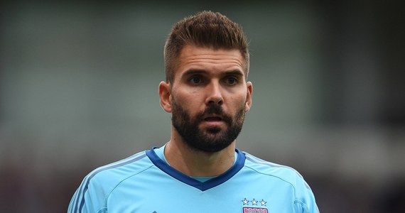 ​Powołany po raz pierwszy do piłkarskiej reprezentacji Polski bramkarz angielskiego drugoligowca Ipswich Town Bartosz Białkowski przyznał, że największe wrażenie zrobiło na nim duże zainteresowanie i otoczka wokół drużyny narodowej. "Zostałem bardzo ciepło przyjęty. Na pierwszej kolacji zawodnicy, którzy są pierwszy raz na zgrupowaniu reprezentacji, zostali przedstawieni reszcie zespołu. Kilku chłopaków znam od dawna i ten pierwszy kontakt z drużyną był łatwiejszy. Na własnej skórze przekonałem się, że atmosfera w tym zespole jest wyjątkowa" - przyznał bramkarz Ipswich Town.