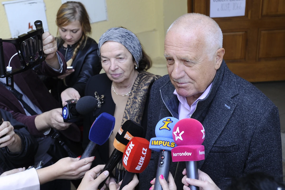 ​Były premier (1992-1998) i prezydent Czech (2003-2013) Vaclav Klaus, w młodości koszykarz reprezentacji juniorów Czechosłowacji, skrytykował grę swojego rodaka, kolegi Marcina Gortata z Washington Wizards Tomasa Satoransky'ego w jednym z meczów ligi NBA.