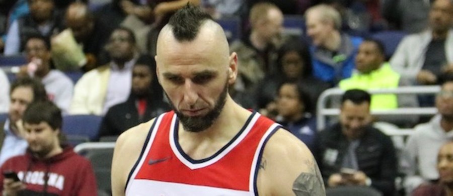 Marcin Gortat zdobył 11 punktów, a jego Washington Wizards we własnej hali przegrali z Denver Nuggets 100:108. Stołeczni koszykarze w obecnym sezonie ligi NBA mają 40 zwycięstw i 32 porażki. W Konferencji Wschodniej zajmują szóste miejsce.