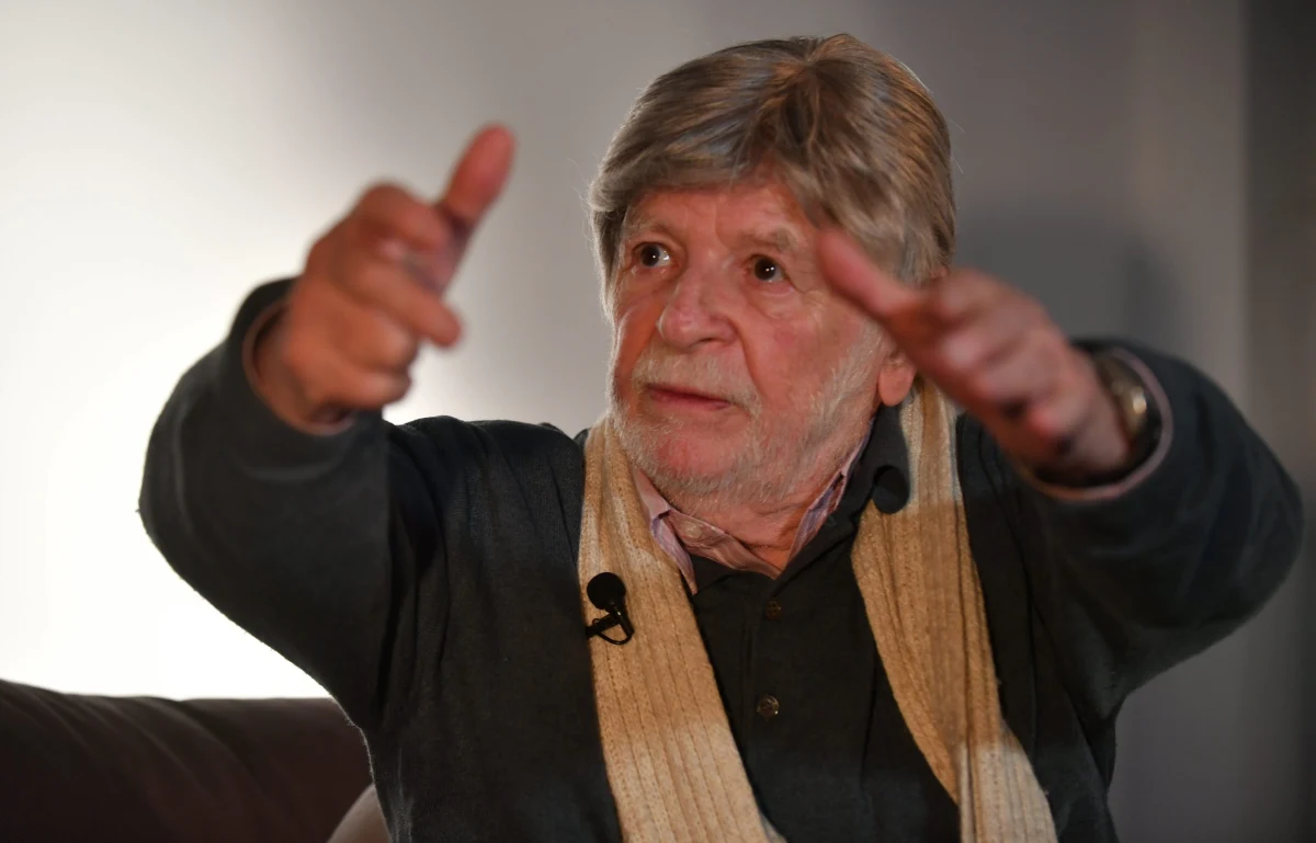 "Cała moja rodzina uratowała się, to wszystko byłoby niemożliwe, gdyby nie Sprawiedliwi. Rodzina Potężnych, Górali i Pani Lasotowa z Panem Romanem Szczepaniukiem. Kochani wspaniali ludzie. To są moi bohaterowie" - napisał na Facebooku izraelski polityk, były ambasador Izraela w Polsce, Szewach Weiss. Wpis pojawił się w pierwszy Narodowy Dzień Pamięci Polaków ratujących Żydów pod okupacją niemiecką.