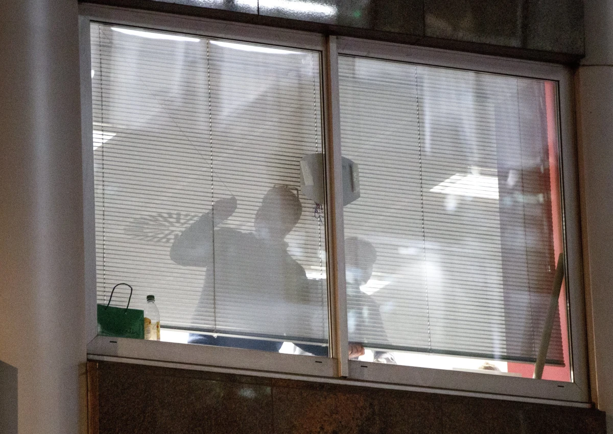 Spółka macierzysta zamieszanej w skandal z posługiwaniem się wrażliwymi danymi firmy doradczej Cambridge Analytica chwaliła się, że ingerowała w wybory za granicą, m.in. w Nigerii czy na Łotwie - podaje BBC. Cambridge Analytica jest oskarżana m.in. o pozyskanie i wykorzystanie w celach komercyjnych danych 50 milionów osób zarejestrowanych na Facebooku (ok. 1/3 wszystkich użytkowników w Ameryce Północnej), które były następnie użyte w celu przewidywania ich decyzji wyborczych i wpływania na nie w kampanii prezydenckiej w USA w 2016 roku.