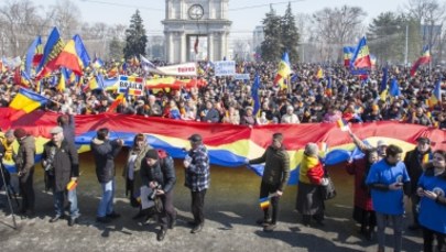 20 tys. osób demonstrowało w Kiszyniowie. Chcą zjednoczenia Rumunii i Mołdawii