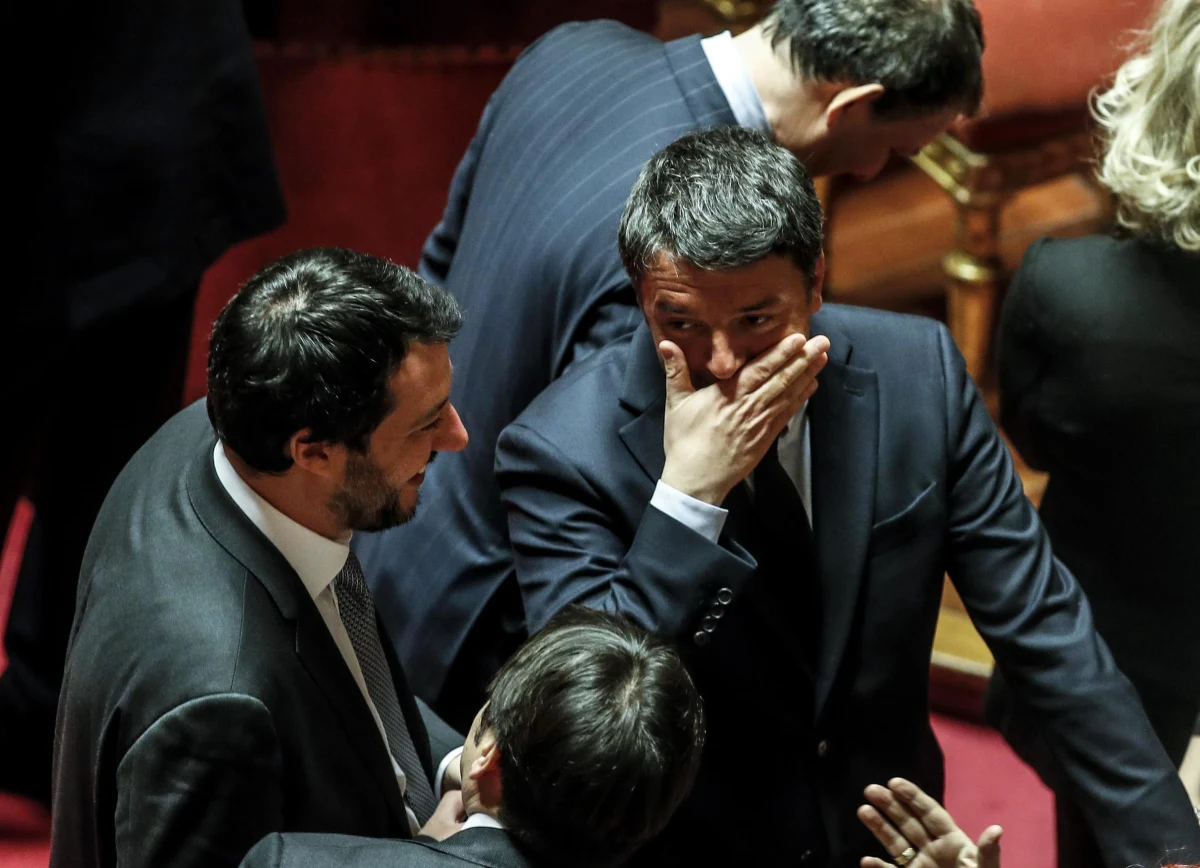 Ok. 10 tys. euro miesięcznie, w tym 5 tys. euro podstawowej pensji plus diety, dodatki i zwroty kosztów - to średnie zarobki senatorów i deputowanych we Włoszech. Wyliczenia pojawiły się w związku z rozpoczęciem kolejnej już kadencji parlamentu. Podstawą naliczenia pensji senatorów są zarobki przewodniczących izb Sądu Najwyższego, czyli 10 385 euro miesięcznie. Pensja w izbie wyższej parlamentu jest niższa o ok. 300 euro, jeśli senator kontynuuje pracę zawodową.