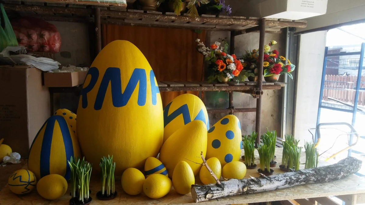 W piątek rozpoczęły się w Krakowie tradycyjne targi wielkanocne. Na Rynku Głównym spotkamy wystawców z całej Polski oraz gości z Litwy, Wielkiej Brytanii, Ukrainy i Węgier. Targi potrwają do 2 kwietnia. 