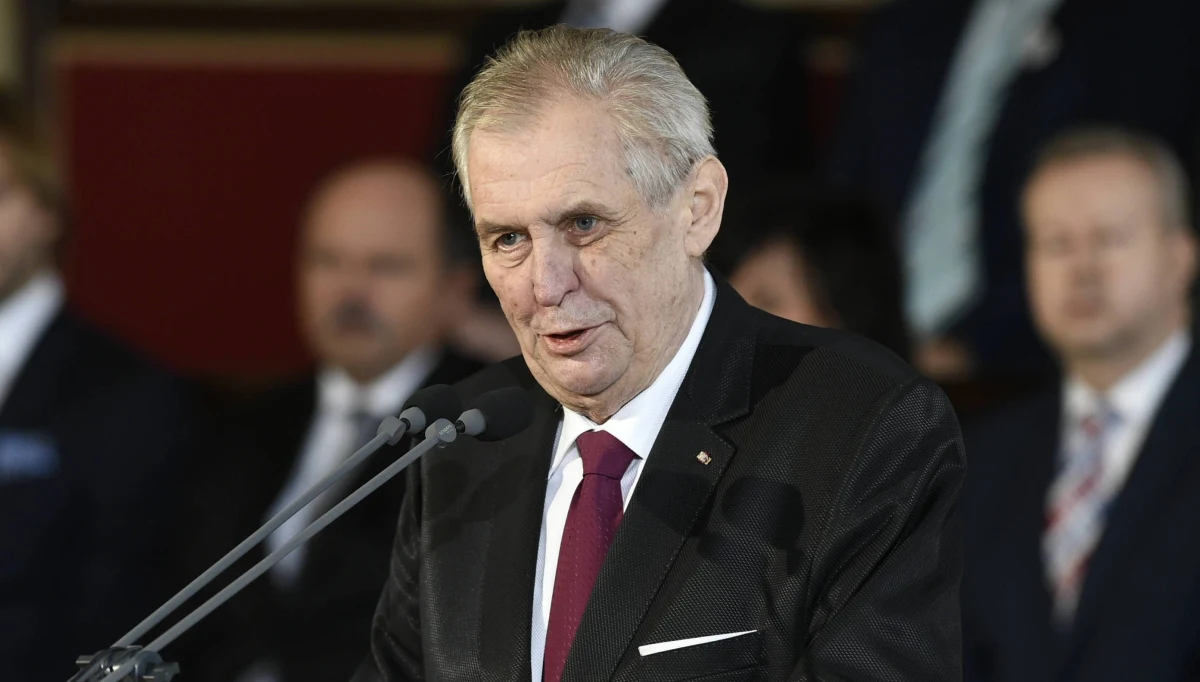 ​Prezydent Czech Milosz Zeman nakazał Informacyjnej Służbie Bezpieczeństwa sprawdzenie, czy środek bojowy nowiczok mógł być produkowany lub składowany w ich kraju - informuje portal Irozhlas.cz. Po ataku na Siergieja Skripala, Rosja - chcąc odeprzeć oskarżenia, jakoby miała stać za zamachem - stwierdziła, że nowiczok był produkowany m.in. na terenach Republiki Czeskiej. 