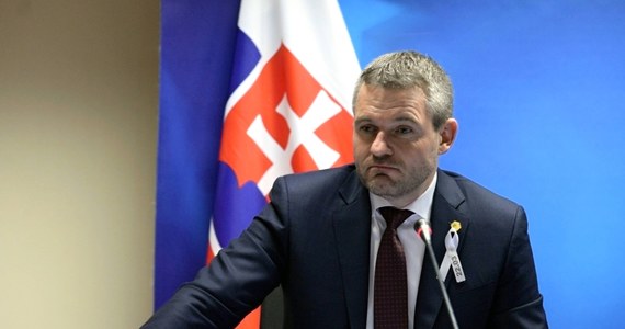 ​Słowacki parlament udzielił w poniedziałek wotum zaufania nowemu rządowi premiera Petera Pellegriniego z partii Kierunek-Socjaldemokracja (Smer-SD) - podał Reuters.