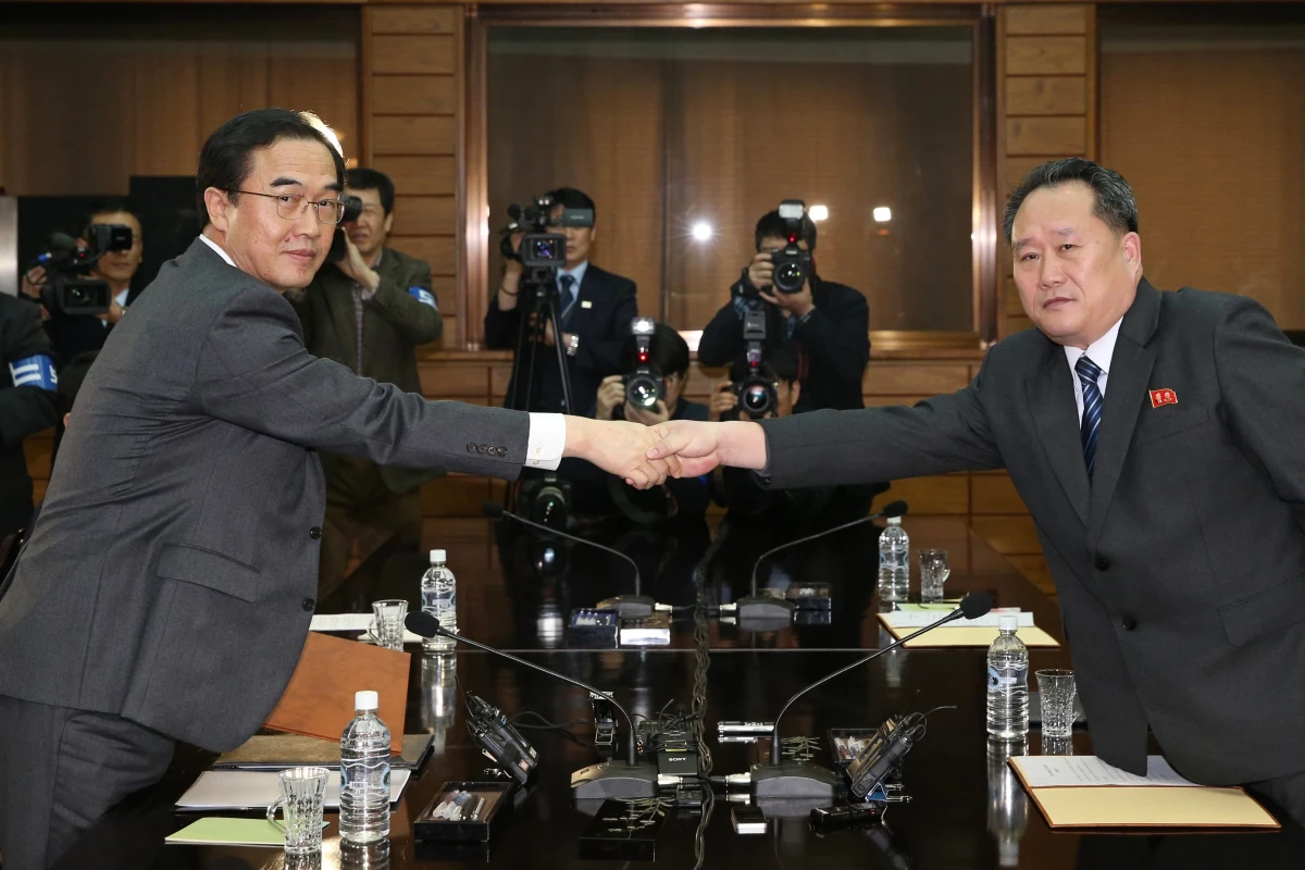 Ten dzień może być przełomowy - 27 kwietnia dojdzie do pierwszego od dekady szczytu Północnej i Południowej Korei. To kolejny ważny krok, świadczący o tym, że północnokoreański reżim chce rozmawiać ze światem i pojawia się cicha - ale jednak - nadzieja na obniżenie napięcia na podzielonym półwyspie.