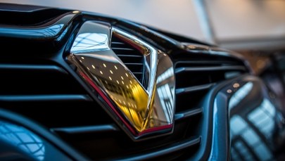 Renault i Nissan połączą się w jedną firmę? Rozmowy trwają