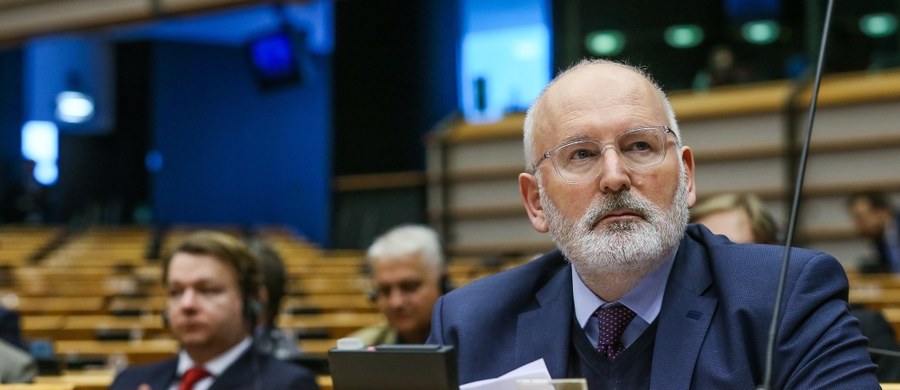 Wiceszef Komisji Europejskiej Frans Timmermans przyjedzie do Polski 9 kwietnia na rozmowy ws. praworządności – dowiedziała się korespondentka RMF FM Katarzyna Szymańska-Borginon. Zaproszenie wystosował do niego minister spraw zagranicznych Jacek Czaputowicz.