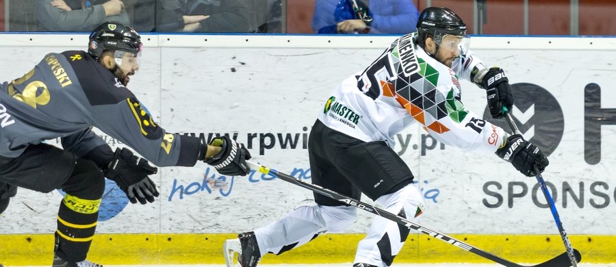 Hokeiści GKS Tychy pokonali w czwartek na własnym lodowisku Tauron KH GKS Katowice 2:1 po dogrywce, wygrali finałową serię play off 4-1 i zdobyli trzecie w historii mistrzostwo Polski.