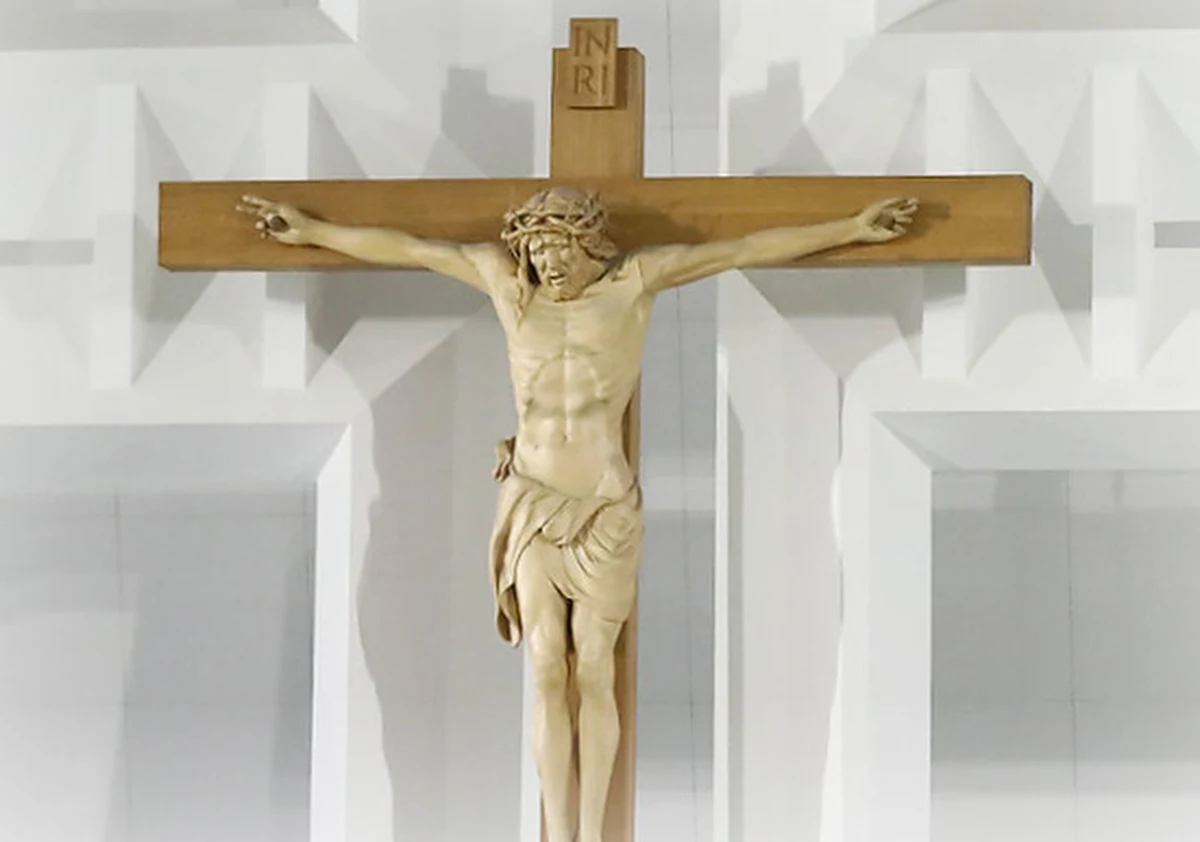 Dla chrześcijan największym cudem było zmartwychwstanie Jezusa Chrystusa. On sam zresztą dokonał wielu cudów: leczył chorych, wskrzeszał zmarłych, rozmnażał jedzenie… Przez wieki miało miejsce wiele zdarzeń, które Kościół katolicki uznał za cudy. Sprawdźcie, czy je znacie!