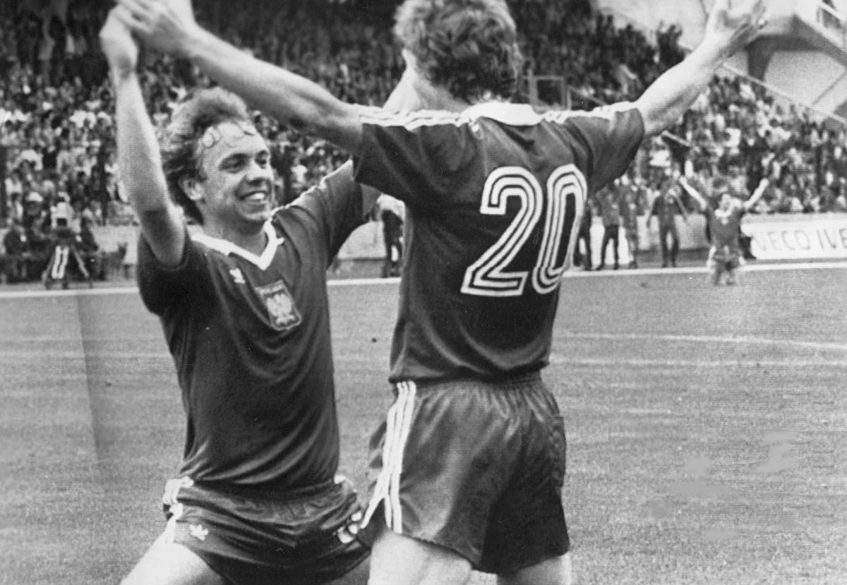 Na mistrzostwach świata w 1982 roku Andrzej Buncol zajął z polską reprezentacją trzecie miejsce, sześć lat później z ekipą Bayeru Leverkusen sięgnął po Puchar UEFA. Był ogromnym talentem, choć nie do końca wykorzystanym, przede wszystkim w drużynie narodowej. Oto kolejny kandydat w plebiscycie Eurosport.Interia.pl i RMF FM na najlepszego polskiego piłkarza wszech czasów!