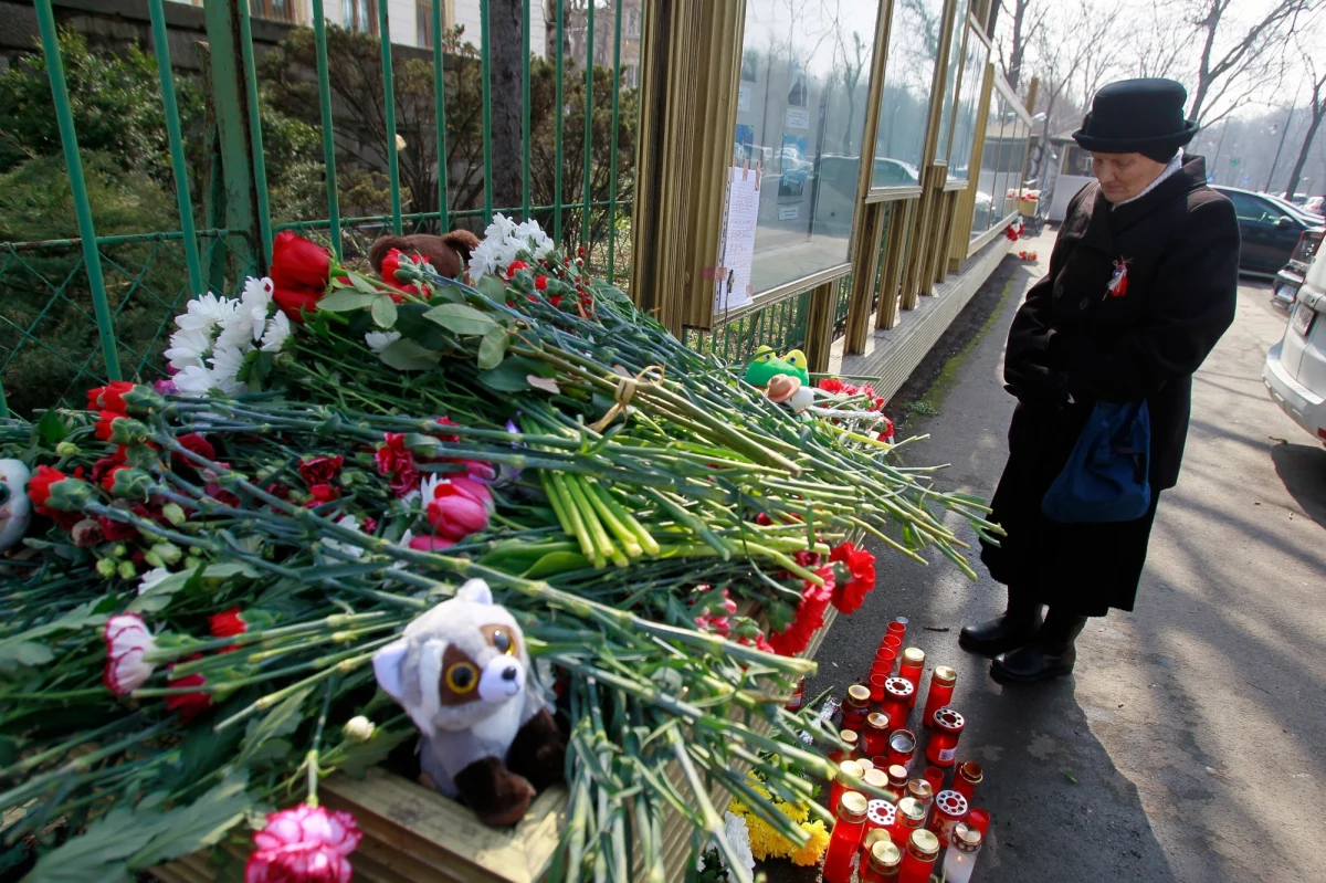 Aman Tulejew, gubernator obwodu kemerowskiego w Rosji, podał się do dymisji. Jego działania po tragicznym pożarze w centrum handlowo-rozrywkowym w Kemerowie z 25 marca spotkały się z krytyką wielu Rosjan. "Z tak dużym obciążeniem nie jest możliwe, by pracować jako szef obwodu" - stwierdził Tulejew w oświadczeniu opublikowanym na stronie regionalnych władz. 