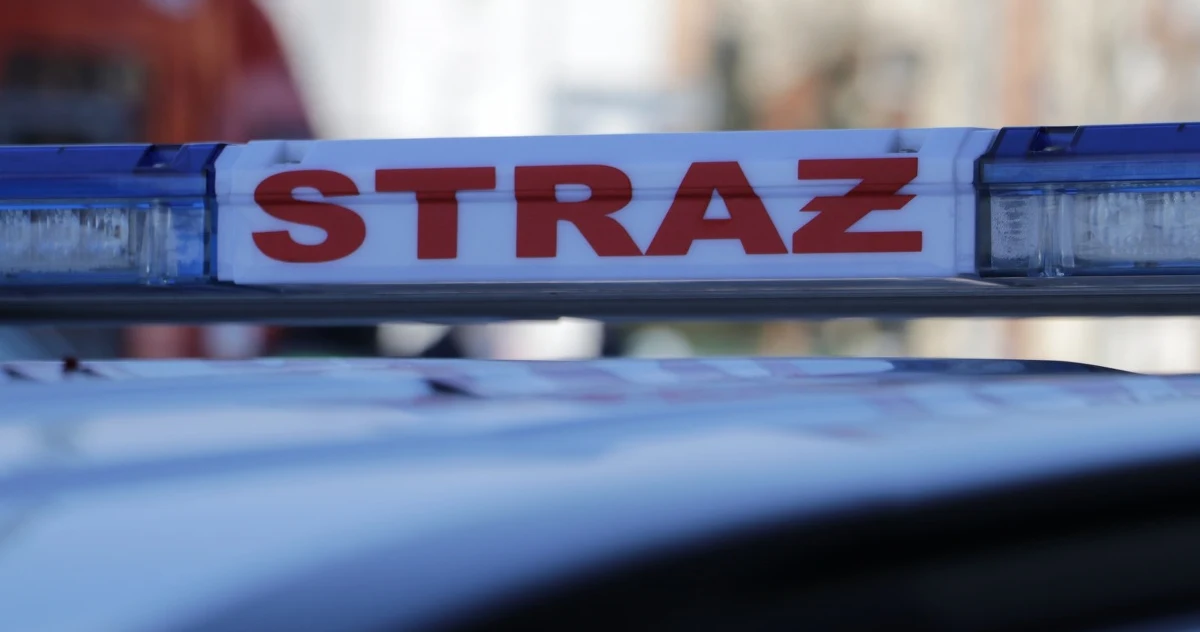 ​W Radomiu zawaliła się część kamienicy w centrum miasta. Do katastrofy doszło najprawdopodobniej w wyniku prowadzonych prac ziemnych przy budynku - podaje radomska straż pożarna.