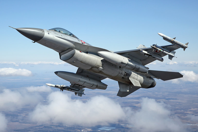 Okazuje się, że myśliwce F-16, które Ukraina dostanie już na początku przyszłego roku, będą serwisowane w Polsce.