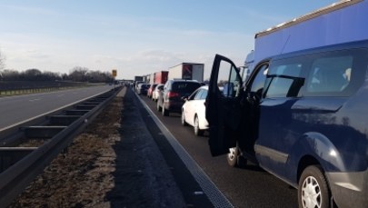 "Pomagałem, komu mogę, a nikt się nie zatrzymał". 11 rannych w karambolu na obwodnicy Wrocławia