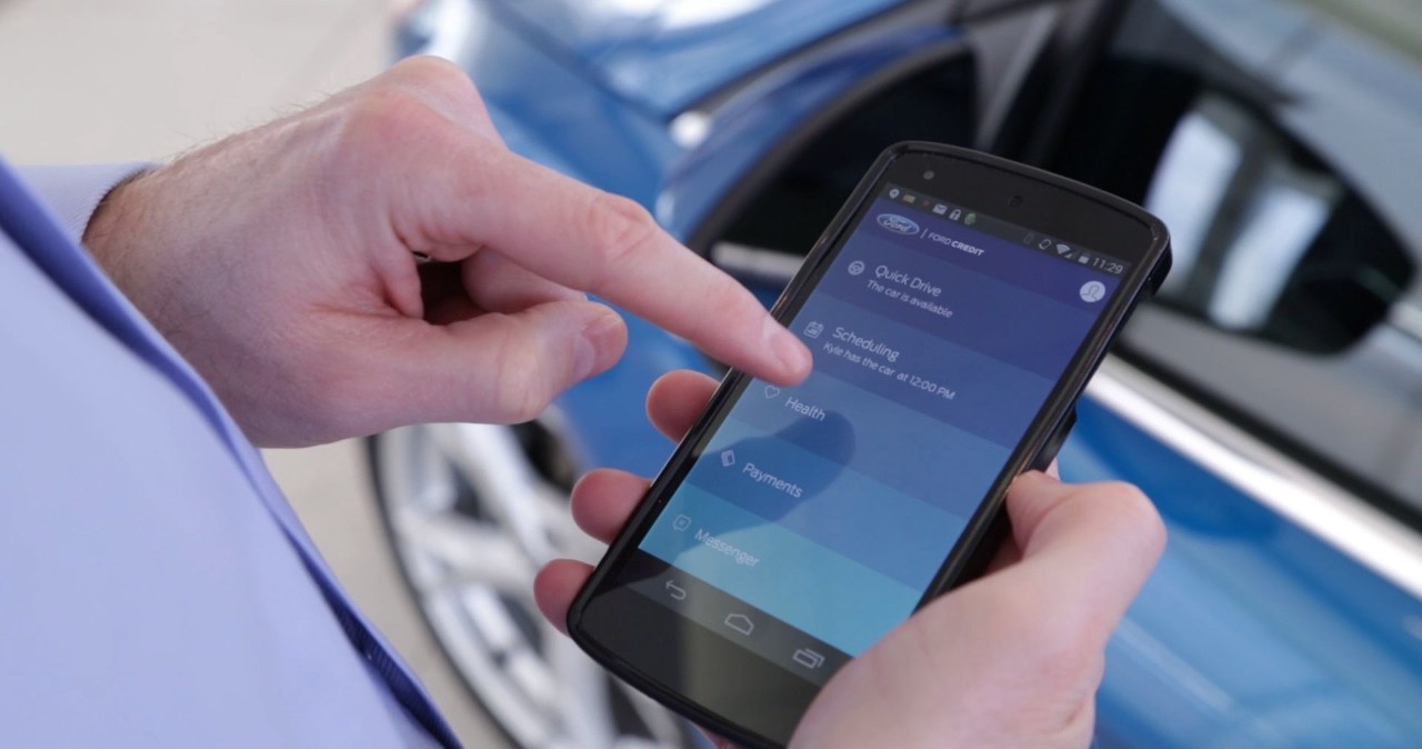 Smart Device Link zintegruje telefon z samochodem Motoryzacja w