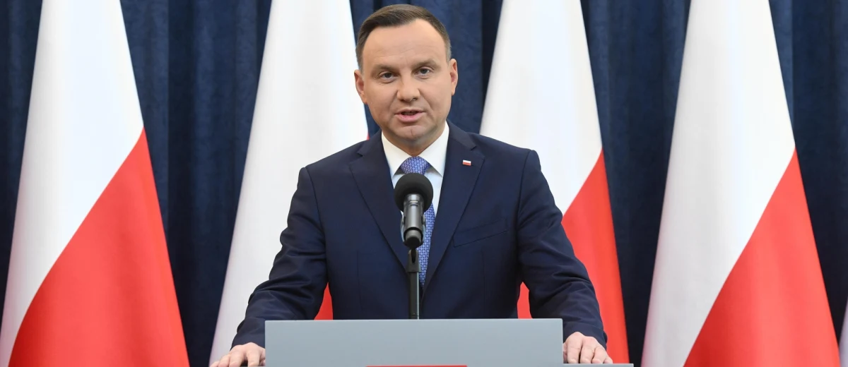 Do Sejmu wpłynął wniosek prezydenta o ponowne rozpatrzenie tak zwanej ustawy degradacyjnej. Andrzej Duda w ośmiostronicowym uzasadnieniu tłumaczy, dlaczego zawetował uchwaloną przez parlament ustawę. 
