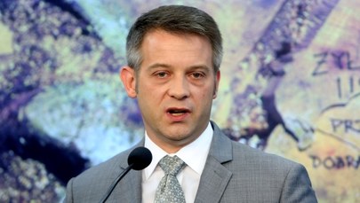 Cimoszewicz odchodzi z gabinetu cieni PO. Ujazdowskiego nazywa „religijnym fundamentalistą”