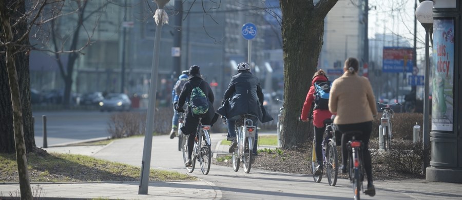 W najbliższych dniach będzie coraz cieplej. Niedziela zapowiada się słonecznie z temperaturą powyżej 20 stopni Celsjusza w niektórych województwach. Najcieplej będzie w Małopolsce - do 22 st. C. 