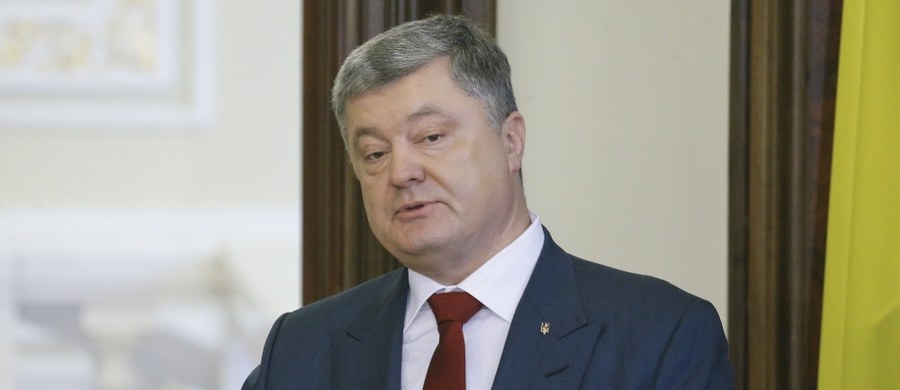 Prezydent Ukrainy Petro Poroszenko oświadczył, że oczekuje od Rady Bezpieczeństwa Narodowego i Obrony synchronizacji sankcji swego kraju wobec Rosji z nowymi restrykcjami nałożonymi przez USA na rosyjskich biznesmenów, urzędników i firmy.