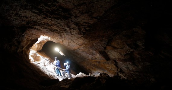 Sześciu górników zginęło, a dwóch zostało rannych po zawaleniu się tunelu w kopalni złota należącej do amerykańskiej firmy Newmont na południu Ghany - poinformowało kierownictwo kopalni. Na powierzchnię bezpiecznie ewakuowano pozostałych pracowników.