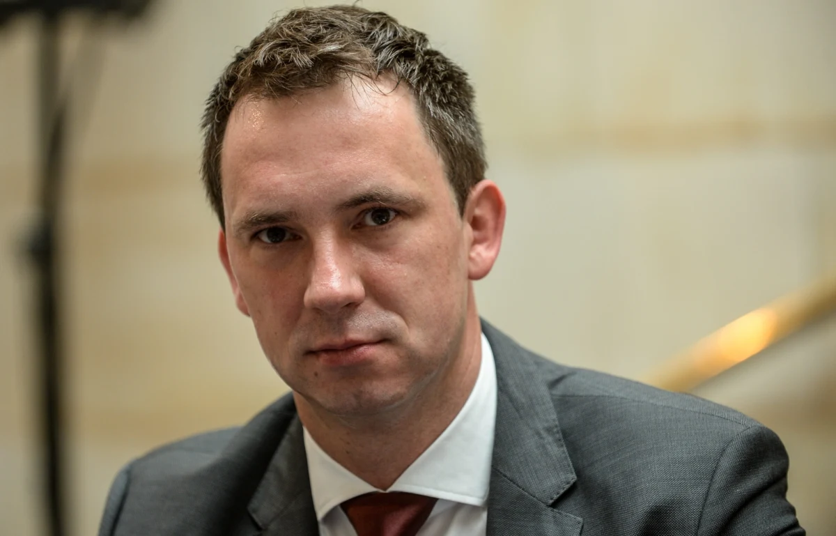 "W PISF jest szereg uchybień, które pojedynczo nie wywołują wielkiego szoku, natomiast w połączenie ich wszystkich w jednej instytucji tworzy sytuację absolutnego chaosu organizacyjnego i strukturalnego" – stwierdził w rozmowie z PAP szef Polskiego Instytutu Sztuki Filmowej Radosław Śmigulski. Odniósł się w ten sposób do ujawnionych przez media wyników audytu przeprowadzonego w tej instytucji.   