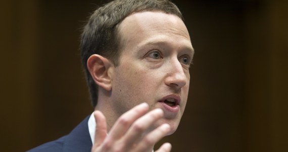 Szef Facebooka Mark Zuckerberg przyznał, zeznając przed komisją Izby Reprezentantów, że jego prywatne dane zostały sprzedane brytyjskiej firmie doradczej Cambridge Analytica, która miała dostęp do danych 87 mln użytkowników bez ich zgody.