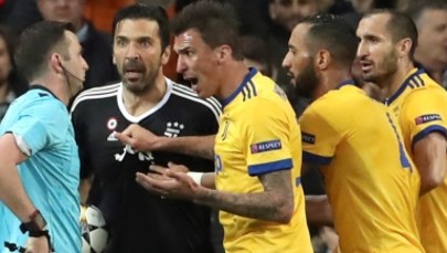 Buffon ostro o angielskim sędzi: Zamiast serca ma kosz na śmieci