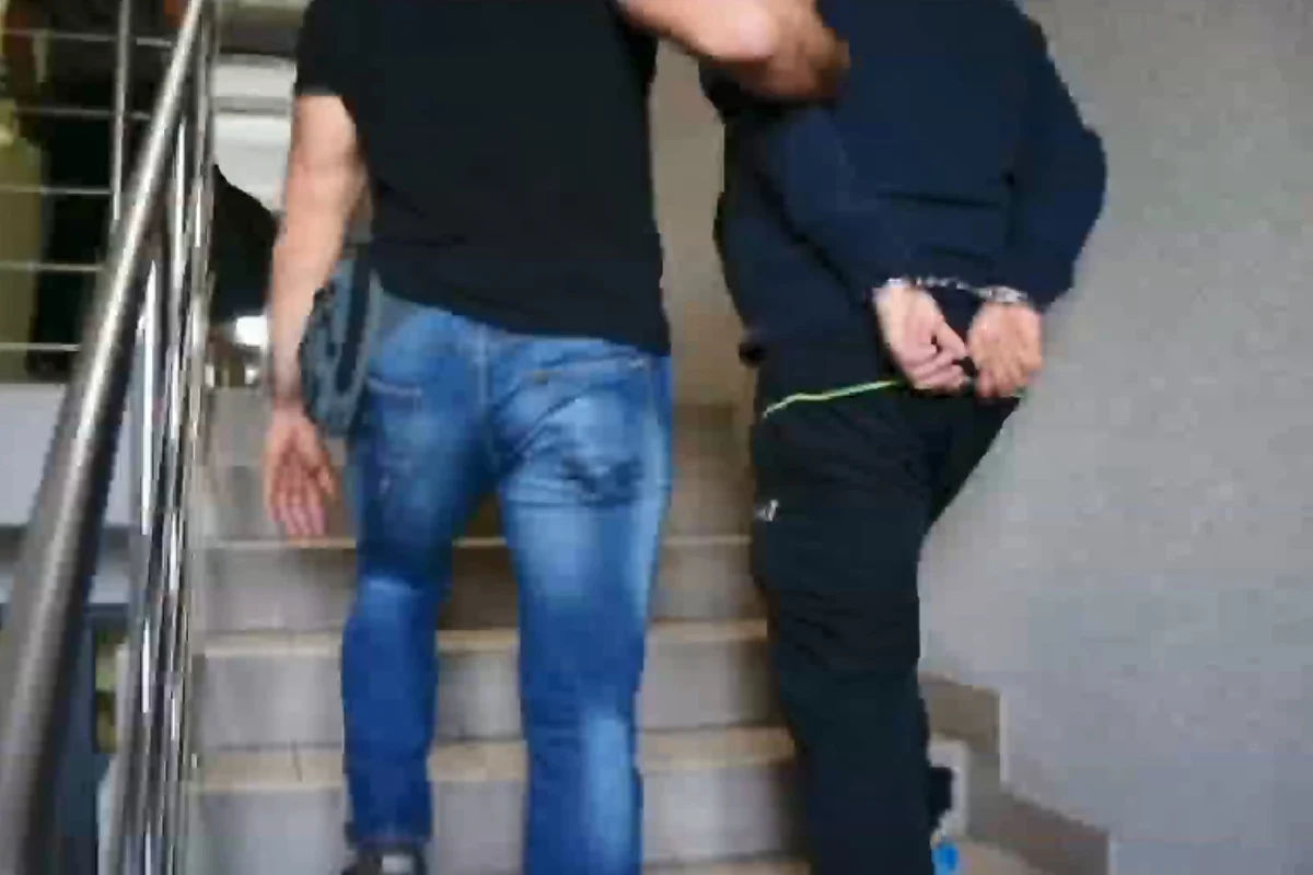 ​50-latek, który w Chorzowie napastował seksualnie 12-letnią dziewczynkę, jest już w rękach policji. Sam zgłosił się do prokuratury.