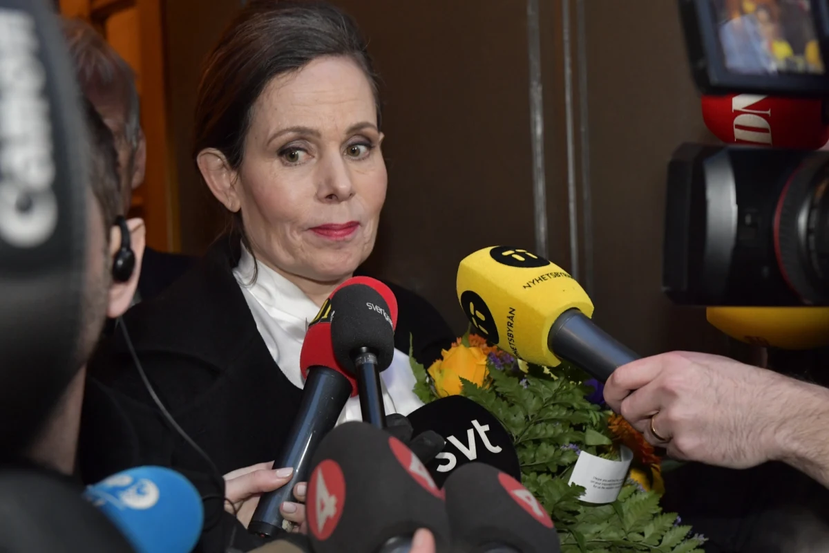 ​Z przyznającej literackiego Nobla Akademii Szwedzkiej odchodzi sekretarz tej instytucji Sara Danius oraz członkini Katarina Frostenson. Rezygnacje mają związek ze sprawą podejrzanego o przecieki i gwałty męża Frostenson. "Opuszczam Akademię jako sekretarz. Taka była wola członków Akademii. Rezygnuję także z członkostwa" - oświadczyła w czwartek wieczorem Sara Danius.