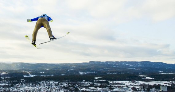 ​Kolejny sezon Pucharu Świata w skokach narciarskich może się nie odbyć na trzech norweskich skoczniach: w Trondheim, Lillehammer i Vikersund, których homologacja utraciła ważność. Zagrożony jest m.in. rozgrywany na nich turniej Raw Air.