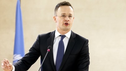 Szef węgierskiego MSZ: Soros i Timmermans nie akceptują wyników wyborów