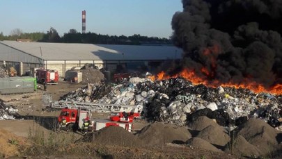 Potężny pożar w Siemianowicach Śląskich: Ogień objął składowisko odpadów