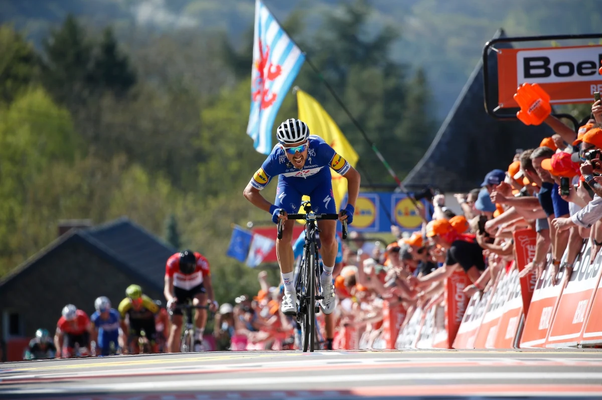 Francuski kolarz Julian Alaphilippe z grupy Quick-Step Floors wygrał wyścig Strzała Walońska - drugi z ardeńskich klasyków. Najlepszy z Polaków Michał Kwiatkowski był 57.