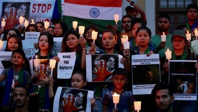 Porwanie, gwałt i morderstwo 8-letniej dziewczynki. Masowe protesty w Indiach