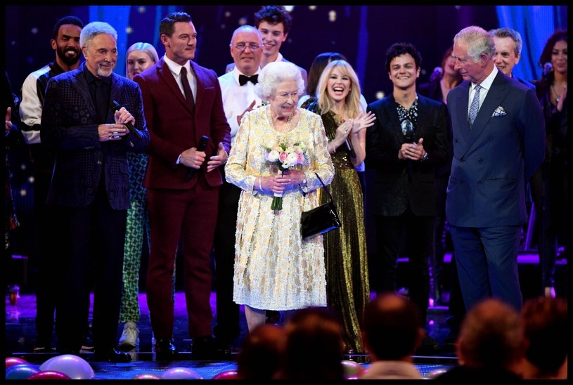 21 kwietnia w Royal Albert Hall w Londynie odbył się specjalny koncert z okazji 92. urodzin królowej Elżbiety II. Na scenie pojawili się m.in. Tom Jones, Kylie Minogue oraz duet Sting i Shaggy.