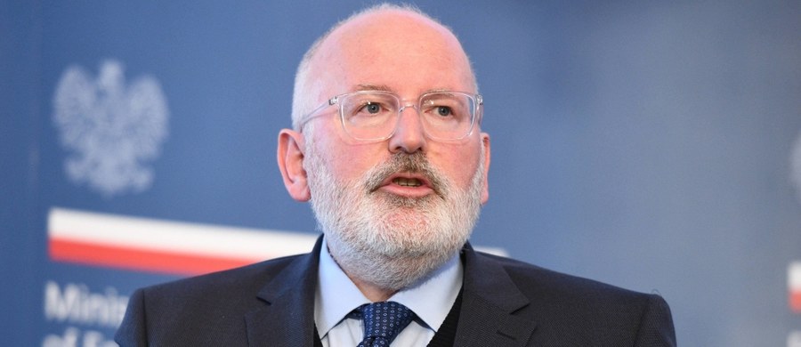 Wiceprzewodniczący Komisji Europejskiej Frans Timmermans oświadczył w poniedziałek w Brukseli, że podtrzymuje krytyczne stanowisko w sprawie skargi nadzwyczajnej wprowadzonej reformą wymiaru sprawiedliwości przez polskie władze.