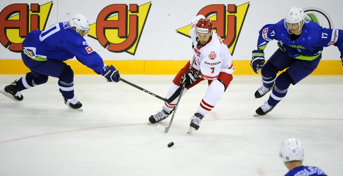 Polacy w poniedziałek wygrali w Budapeszcie ze Słowenią 4:2 (1:0, 2:1, 1:1) w swoim drugim występie w mistrzostwach świata Dywizji 1A w hokeju na lodzie. W niedzielę biało-czerwoni ulegli Włochom 1:3.