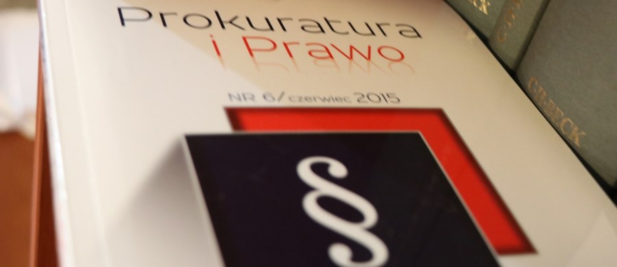 Prokurator Generalny Zbigniew Ziobro odwołał szefową szczecińskiego Departamentu ds. Przestępczości Zorganizowanej i Korupcji Prokuratury Krajowej. Przyczyną tej decyzji jest zamiana aresztu wobec gangstera Marka M., pseud. "Oczko" na poręczenie majątkowe w wysokości 400 tys. zł.