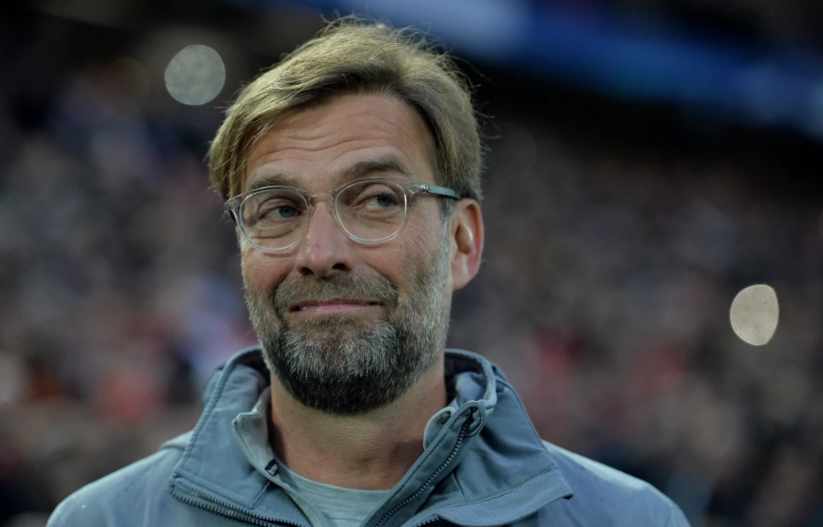 "Przez 80 minut było świetnie, ale byłbym szczęśliwszy, gdyby było 5:1 albo 5:0" - tak trener Liverpoolu Juergen Klopp podsumował zwycięstwo swoich piłkarzy nad Romą 5:2 w pierwszym meczu półfinału Ligi Mistrzów. Obydwa gole dla ekipy z Wiecznego Miasta padły właśnie w ostatnich 10 minutach meczu.