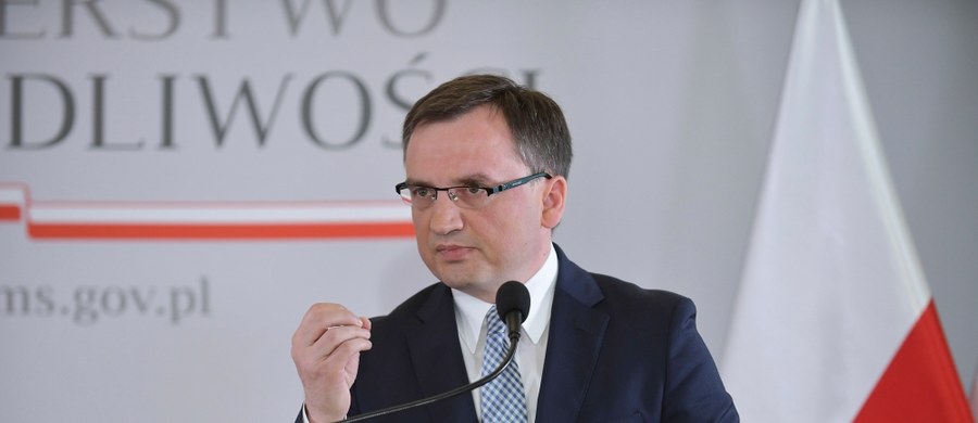 Wniosek o delegalizację ONR jest przedmiotem rozpoznania w resorcie sprawiedliwości  - powiedział minister sprawiedliwości Zbigniew Ziobro. Zobaczymy, jaki będzie wynik oceny tego wniosku i argumentacji, która została w nim ujęta - dodał. 