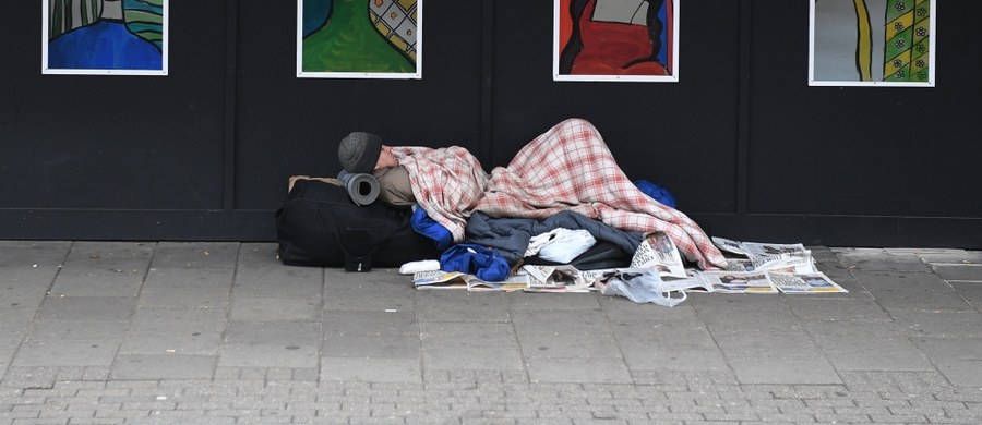 ​Przez imigrantów z Europy Wschodniej w Wielkiej Brytanii zwiększa się liczba osób bezdomnych, gdyż przybysze nie chcą płacić za zakwaterowanie - twierdzi poseł z ramienia rządzącej Partii Konserwatywnej.