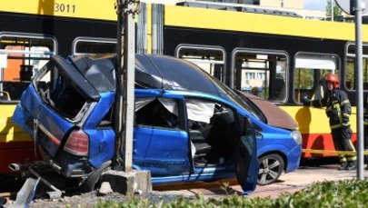 Poważny wypadek w Warszawie. Kobieta w ciąży zabrana do szpitala